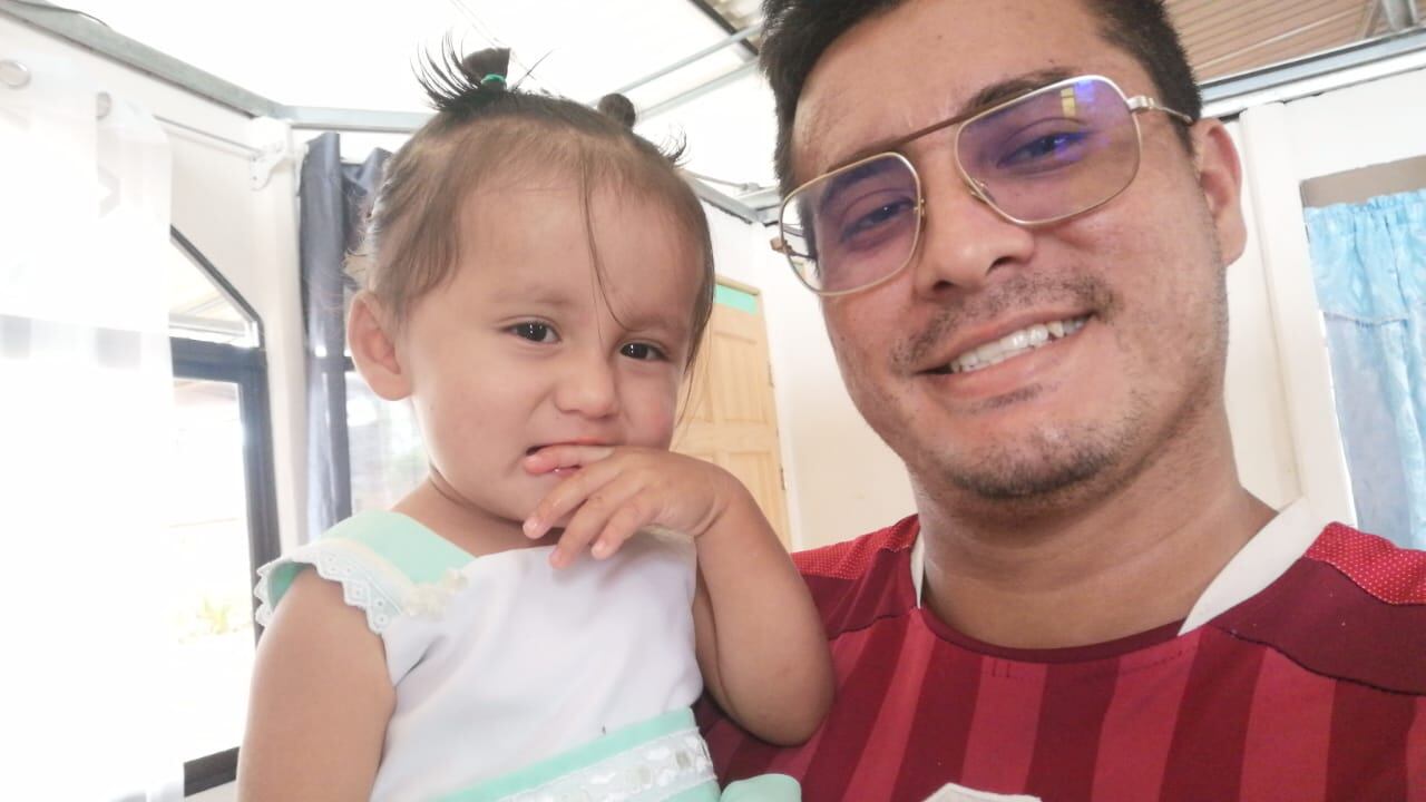 Según Melany, la pequeña Sheyla es la viva imagen de su padre. Foto cortesía Melany Zúñiga.