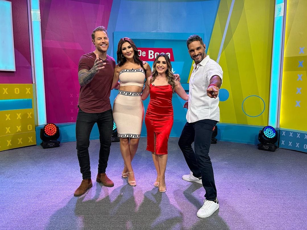 De boca en boca Mauricio Hoffmann, Montserrat del Castillo, Natalia Monge y Bismarck Méndez