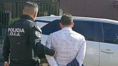 Hombre habría engañado con falso trabajo a adolescente y le habría pedido fotos de índole sexual