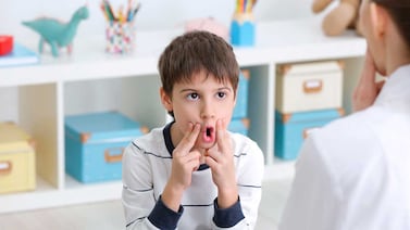 Niños sufren en larga lista de espera por culpa de decisión del Gobierno