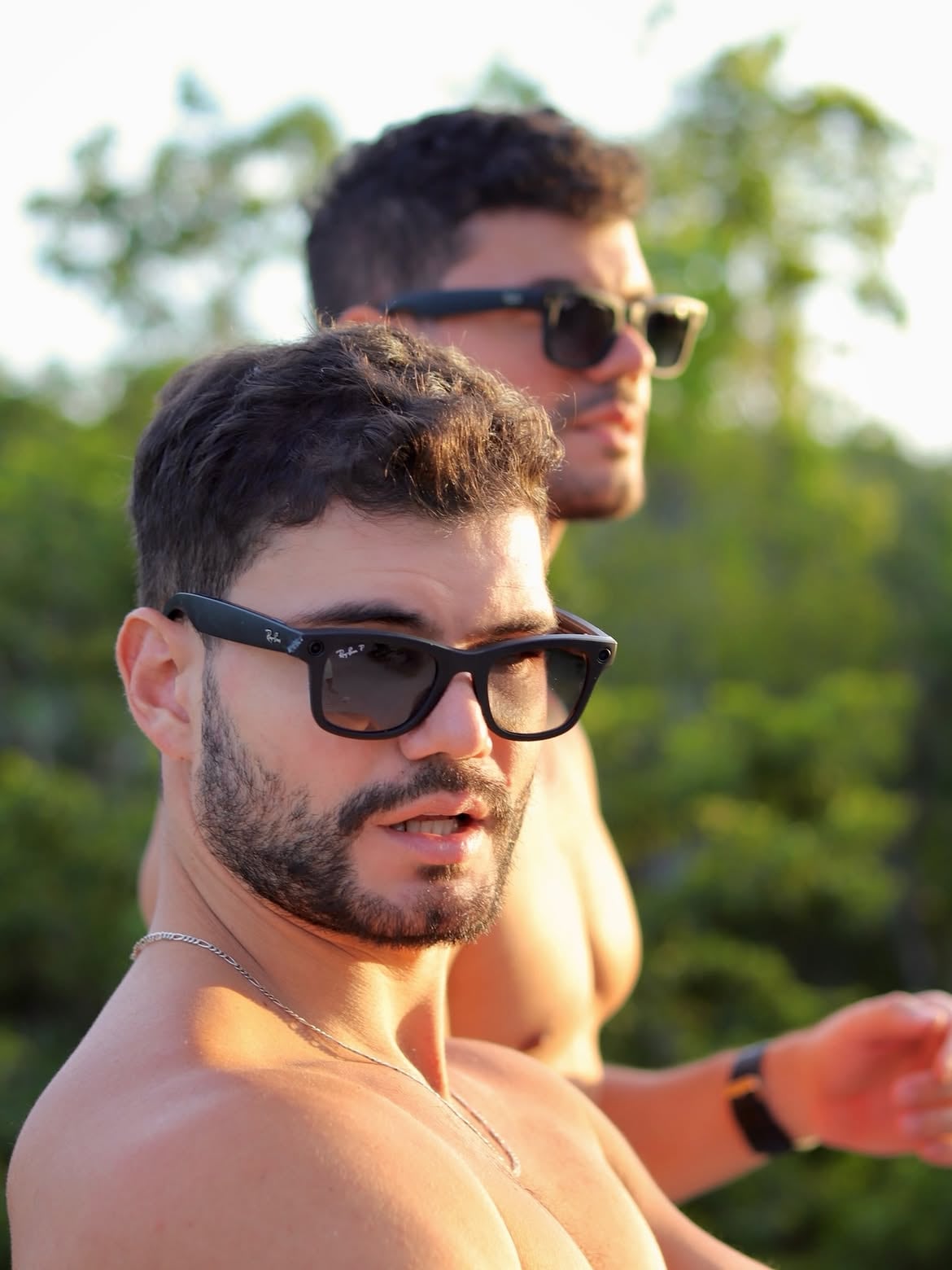 Esteban y Douglas Castillo, gemelos Castillo.