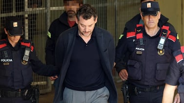 ¿Cómo murió el dueño de Mango? La razón por la que detuvieron a su hijo, principal sospechoso del caso