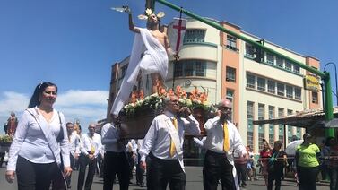 Católicos cierran con alegría la Semana Mayor