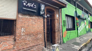 Rafa’s: Un legendario bar escondido a plena vista en La Cali