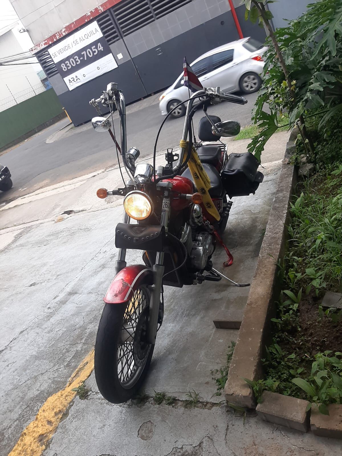 Ronny Arias disfruta mucho salir con su Honda Shadow 600. Foto: Cortesía.