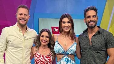 ¡Casi nada! Dos conocidos presentadores estuvieron rodeados por estrellas de Hollywood