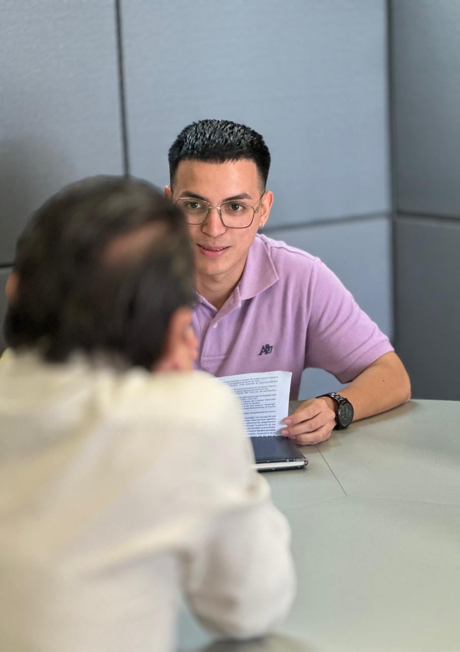 Entrevista para el empleo, Empleo.