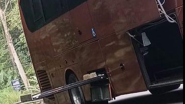 Identifican a estadounidense que murió tras ser golpeado por la rampa de un autobús: esto es lo que ocurrió