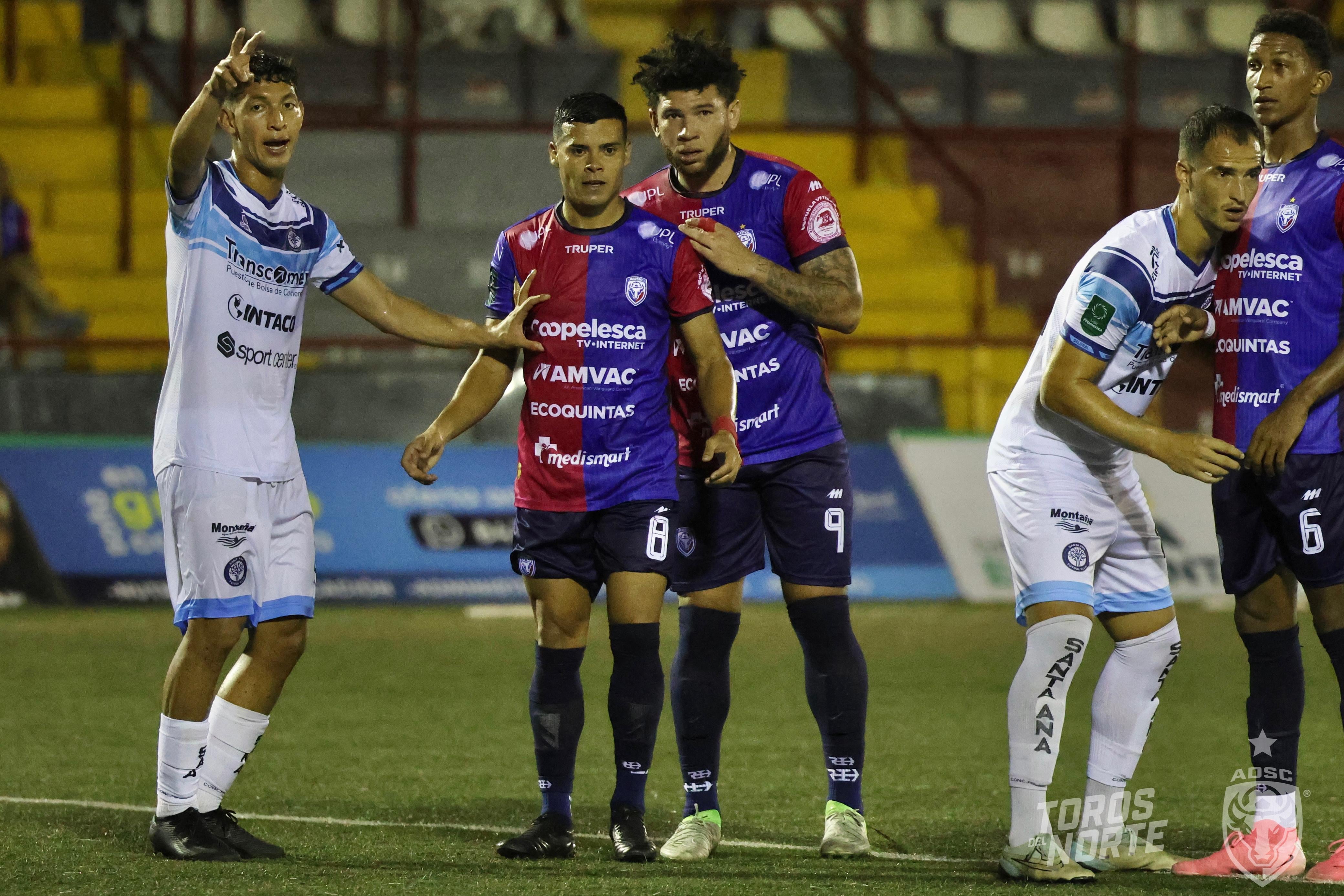 San Carlos - Santa Ana. Estadio Ebal Rodríguez. Prensa San Carlos.