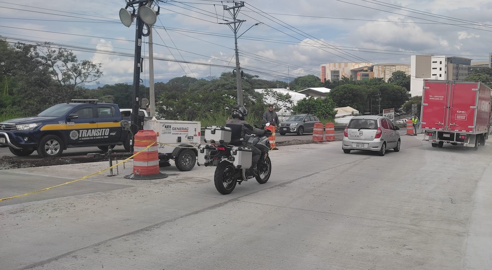 Reabren radial de Alajuela.