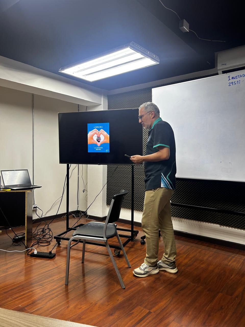 Frederick Fallas, periodista y exproductor de Informe 11 Las Historias de Repretel.