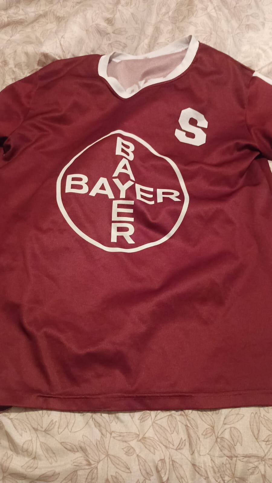 Jorge Jiménez jugó con Saprissa y Cartaginés en los años 80 y afirmó a cuál equipo le va, para el partido de este sábado. Cortesía.