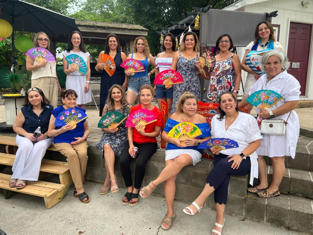 El Día de las Madres se celebró muy a la tica en Atlanta, Estados Unidos, ya que se organizó un lindo evento en medio de un olorcito muy a nuestra tierra costarricense.