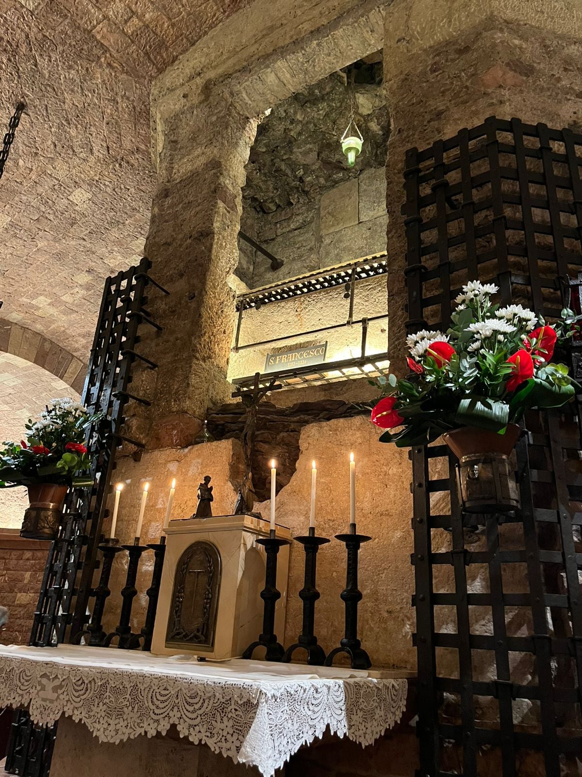 Visita a Asís y cuerpo de Carlo Acutis