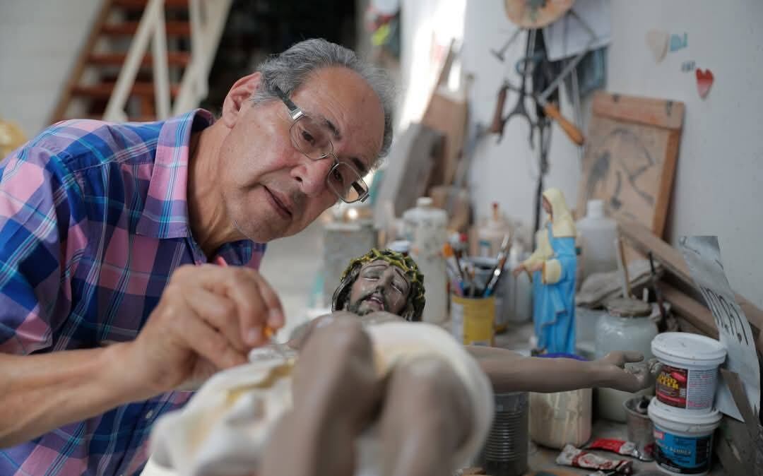 En Cachí, un rinconcito hermoso del cantón de Paraíso, en Cartago, se vivió una historia que muy pocos conocen, pero que refleja el poder de la fe, la creatividad y la unión de una comunidad