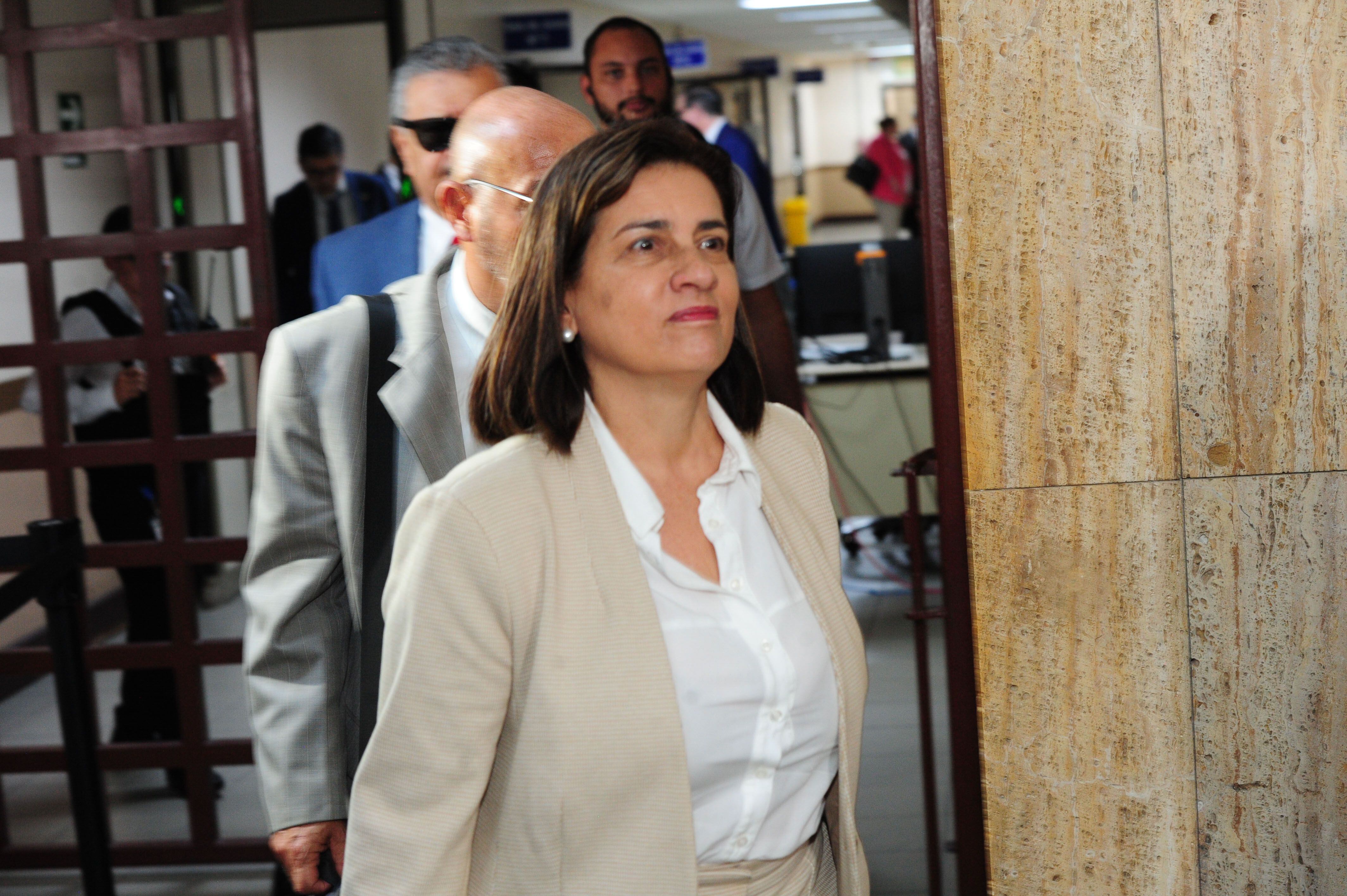 La imagen muestra a Marta Esquivel, expresidenta de la Caja Costarricense de Seguro Social (CCSS), que ahora será ministra y adquiere inmunidad.