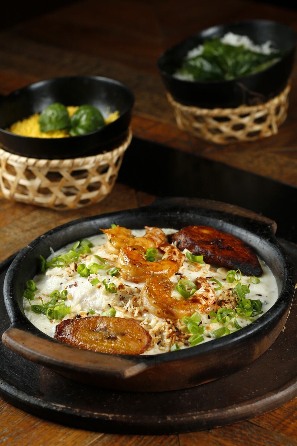 La culinaria amazónica se caracteriza por el uso de ingredientes locales, especialmente el pescado.