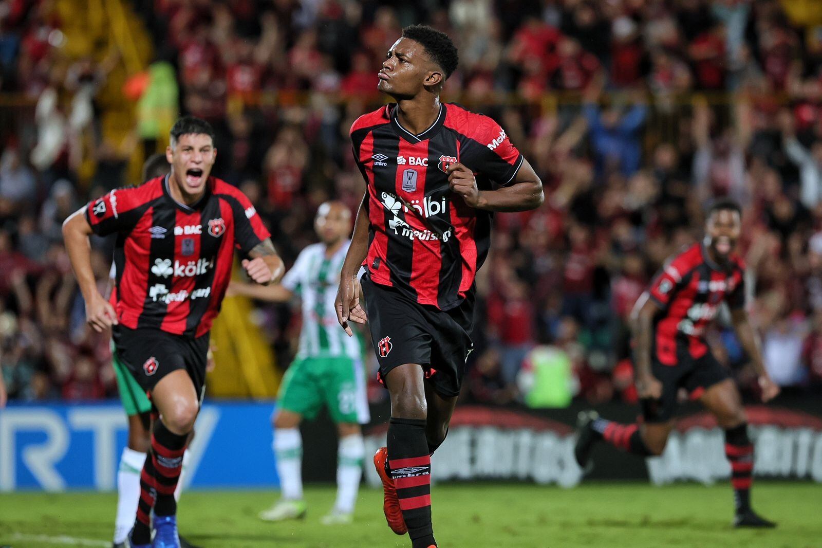 30/10/2024/ Juego entre Liga Deportiva Alajuelense vs Antigua durante la Central American Cup en el estadio Alejandro Morera Soto.