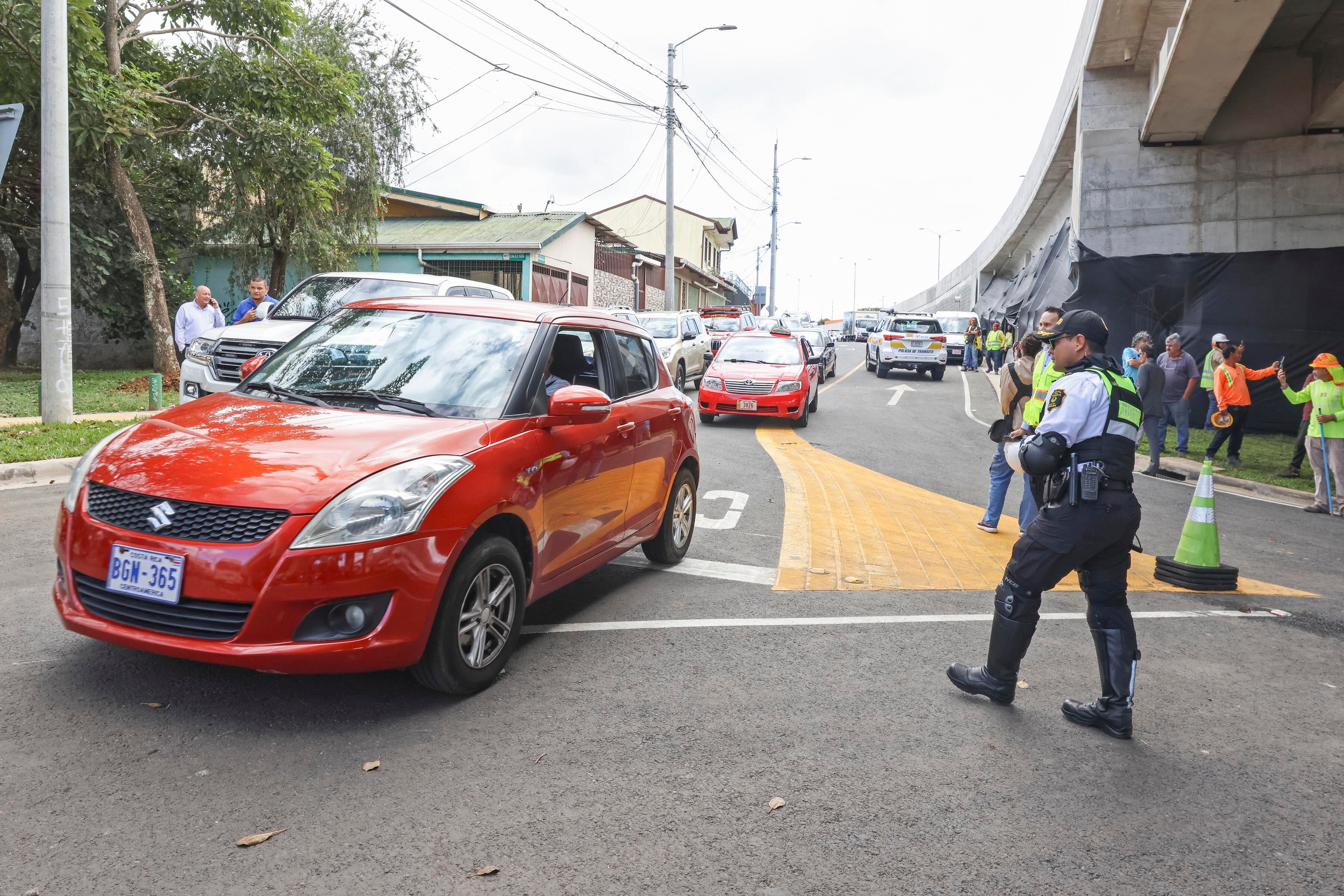 Inauguración rotonda Hatillo 3 y 4