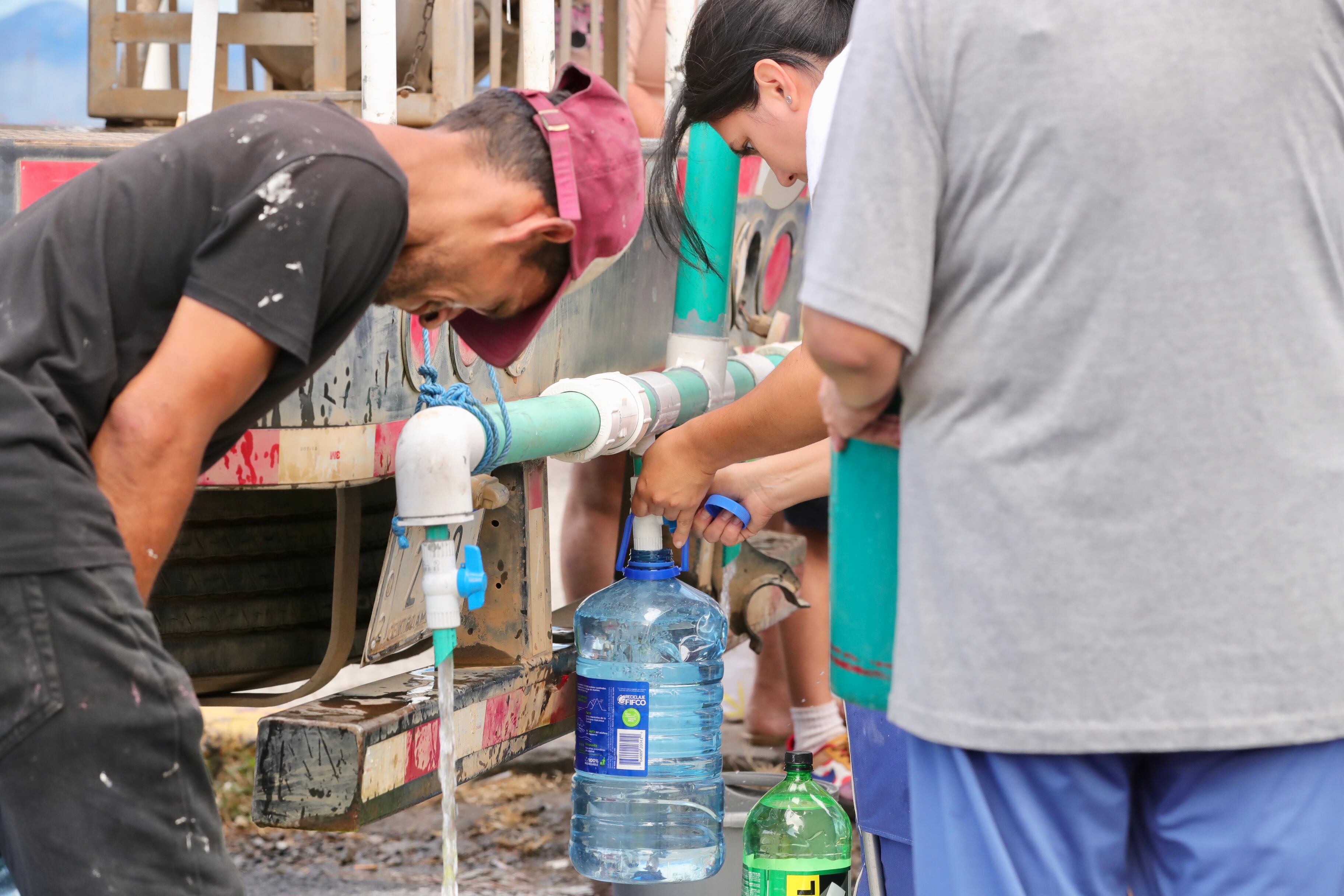 Falta de Agua Hatillo