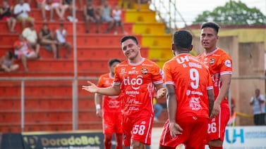 Cañonazo de Luis Miguel Franco inició la victoria de Puntarenas ante Pérez Zeledón