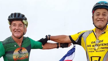 Ciclista costarricense de 66 años que salió hacia el Mundial ya entró a México y no creerán lo que le pasó