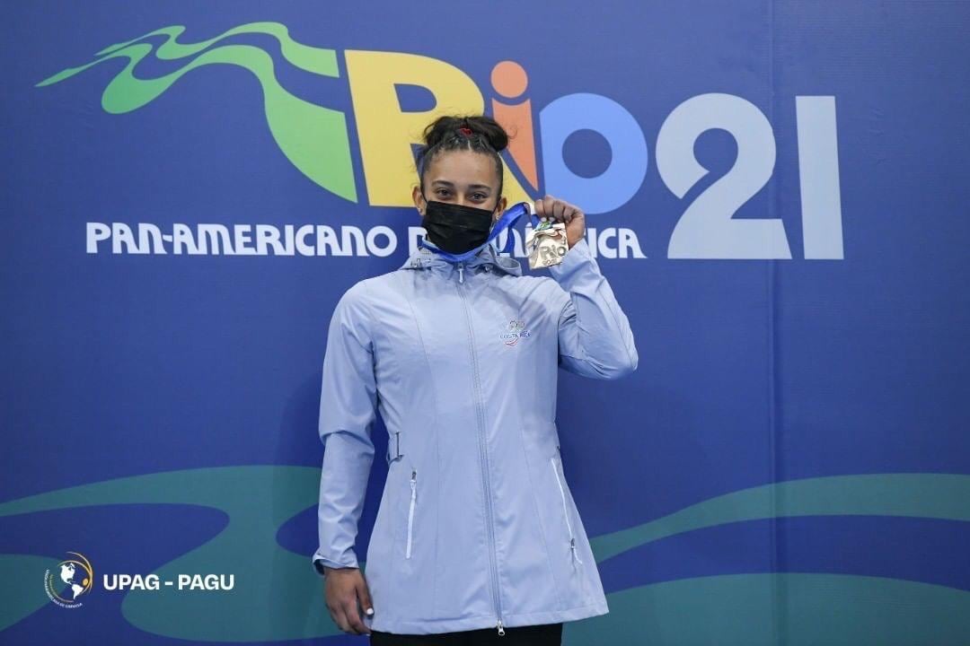 Luciana Alvarado, gimnasta costarricense clasificada a Juegos Olímpicos
