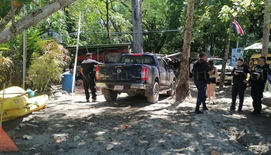 El colombiano fallecido se encontraba de paseo en playa Quesera, en Paquera. Foto Noticias del Puerto.