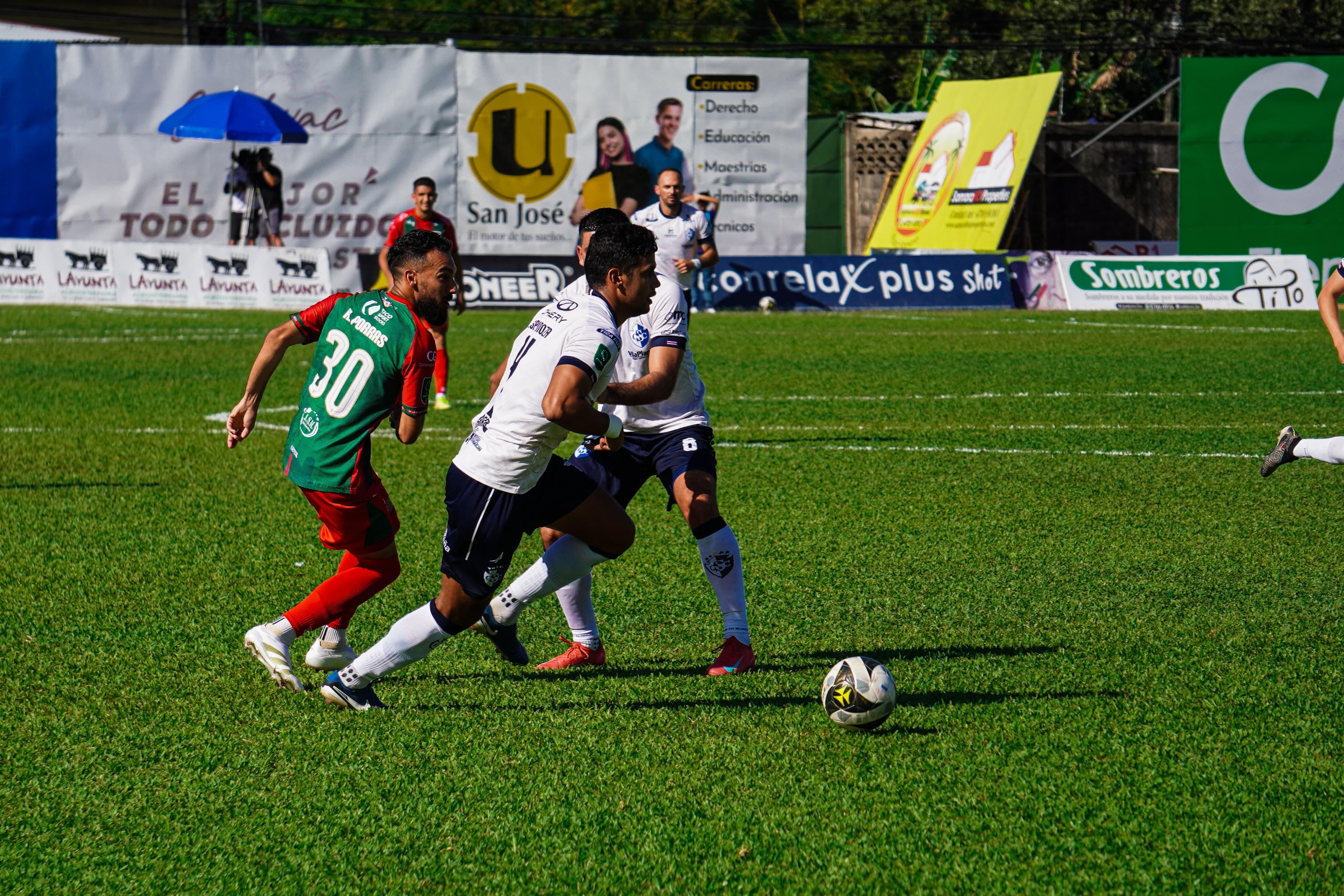 Guanacasteca vs Cartaginés, estadio Chorotega
