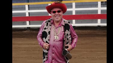 El Galán decidió ir a averiguar si ya habían abierto donde “Tencha” y casi se mete en un broncón