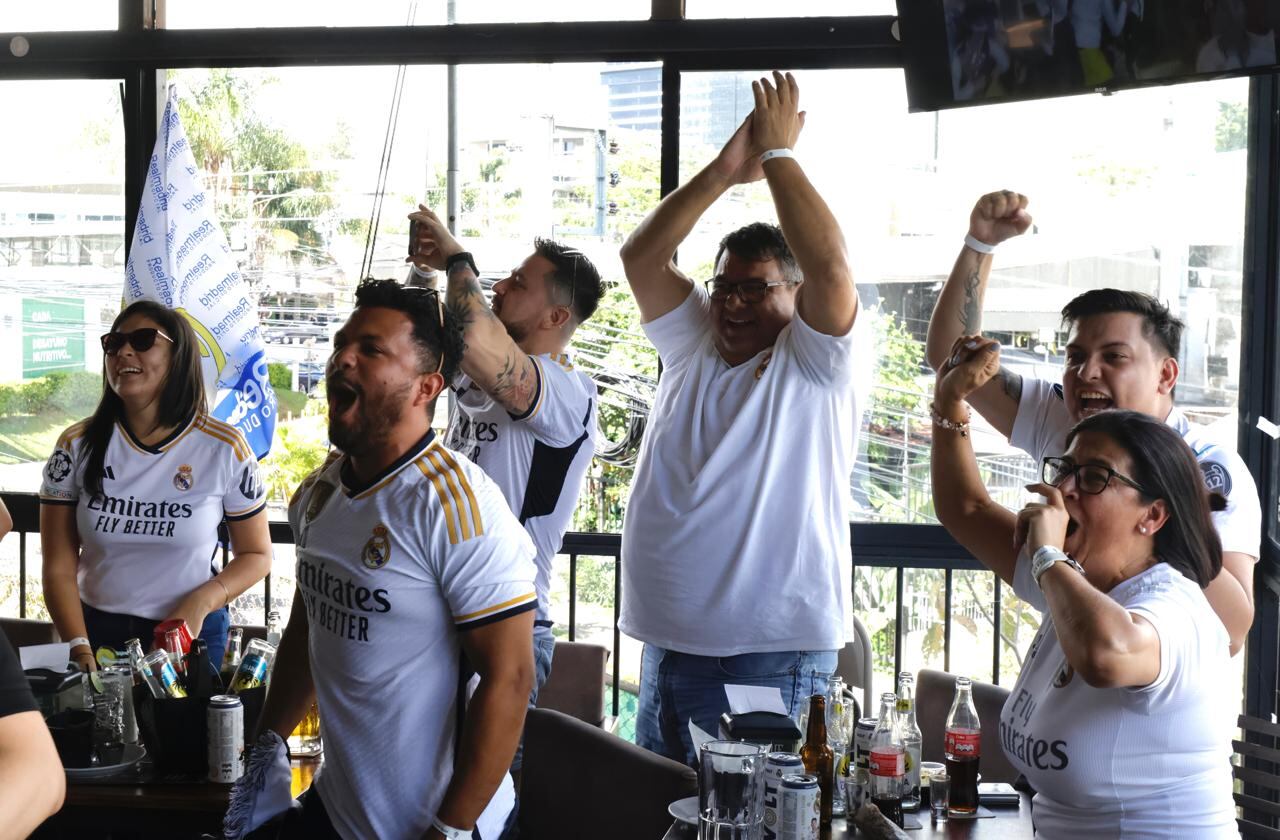 Final Championes League, Real Madrid - Borussia Dortmund, pub rock, Los Yoses