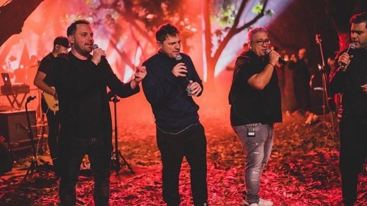 Es el primer y último concierto que Voz Veis dará en el país.