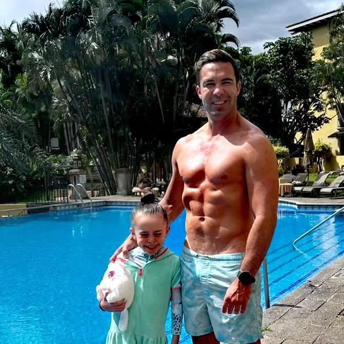 Ítalo Marenco, su esposa Cindy Villalta y su hija Irene.