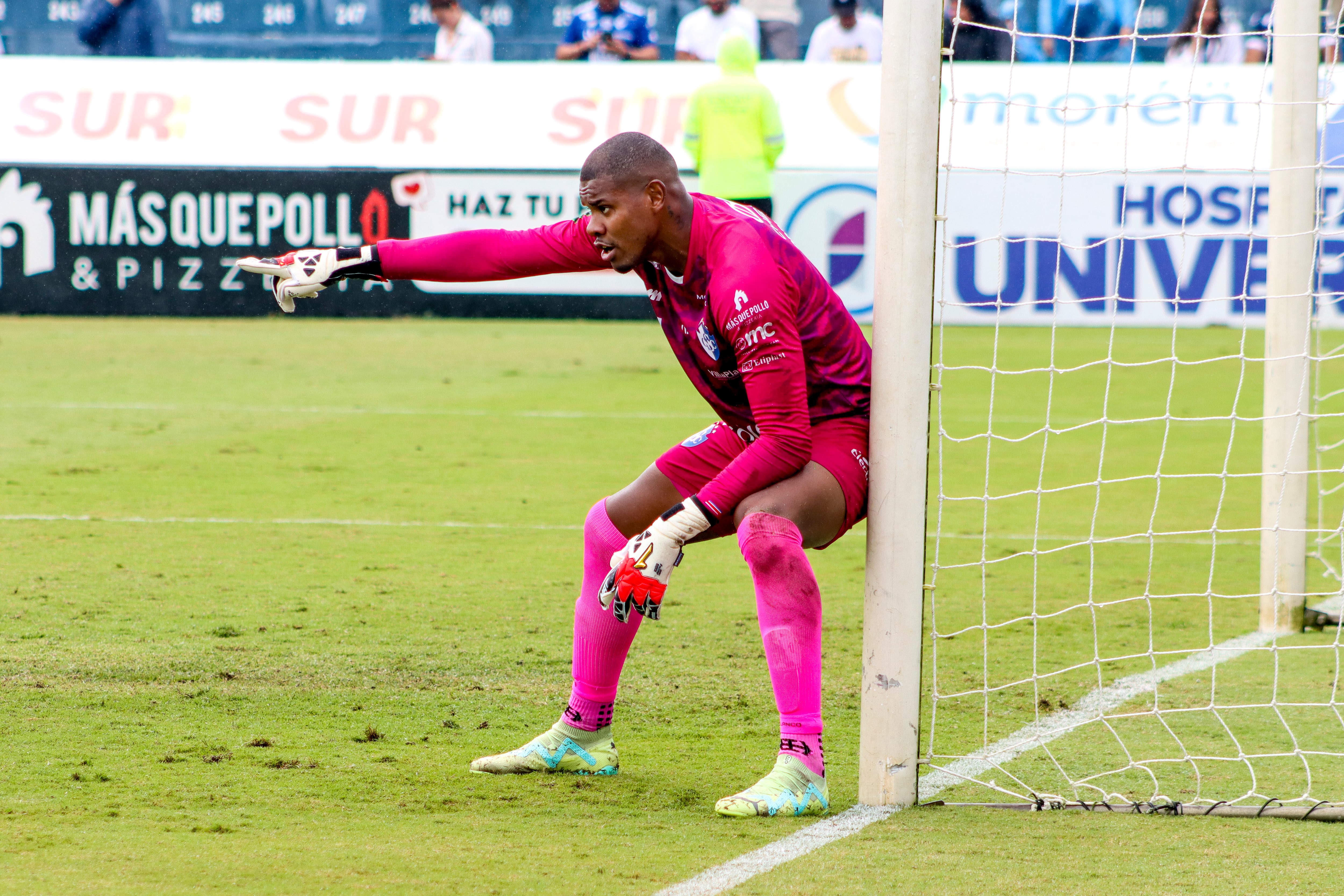 Darryl Parker, arquero de Cartaginés