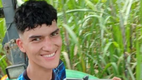 Kendal Jesús Rodríguez Salazar, de 19 años, es el muchacho que murió al ser arrastrado por un cabeza de agua, cuando pescaba en el río Arenal, en Pocosol de San Carlos. Foto: Ligia Salazar para La Teja