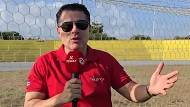 Gustavo López se reencontró con la mujer que lo sacó del estadio y esto pasó
