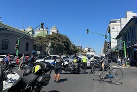 Trabajadores de la CCSS iniciaron su manifestación en San José, ¿por qué se lanzaron a las calles?