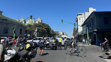Trabajadores de la CCSS iniciaron su manifestación en San José, ¿por qué se lanzaron a las calles?