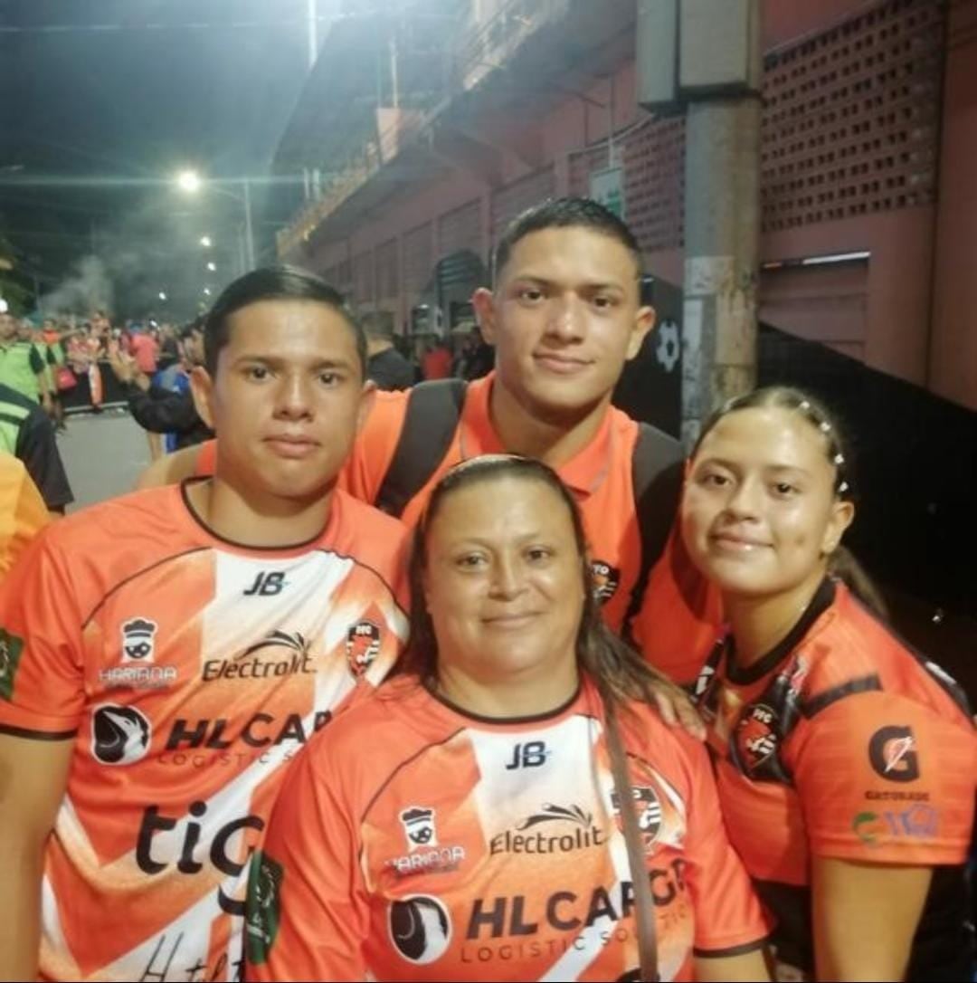 Anthony Hernández, familia