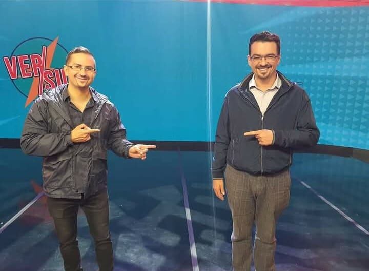 El puriscaleño Marcos Agüero es el talentoso integrante de Pelando el ojo que imita al presidente Rodrigo Chaves en el programa que se transmite por radio Monumental de lunes a viernes, a las 5 de la tarde.