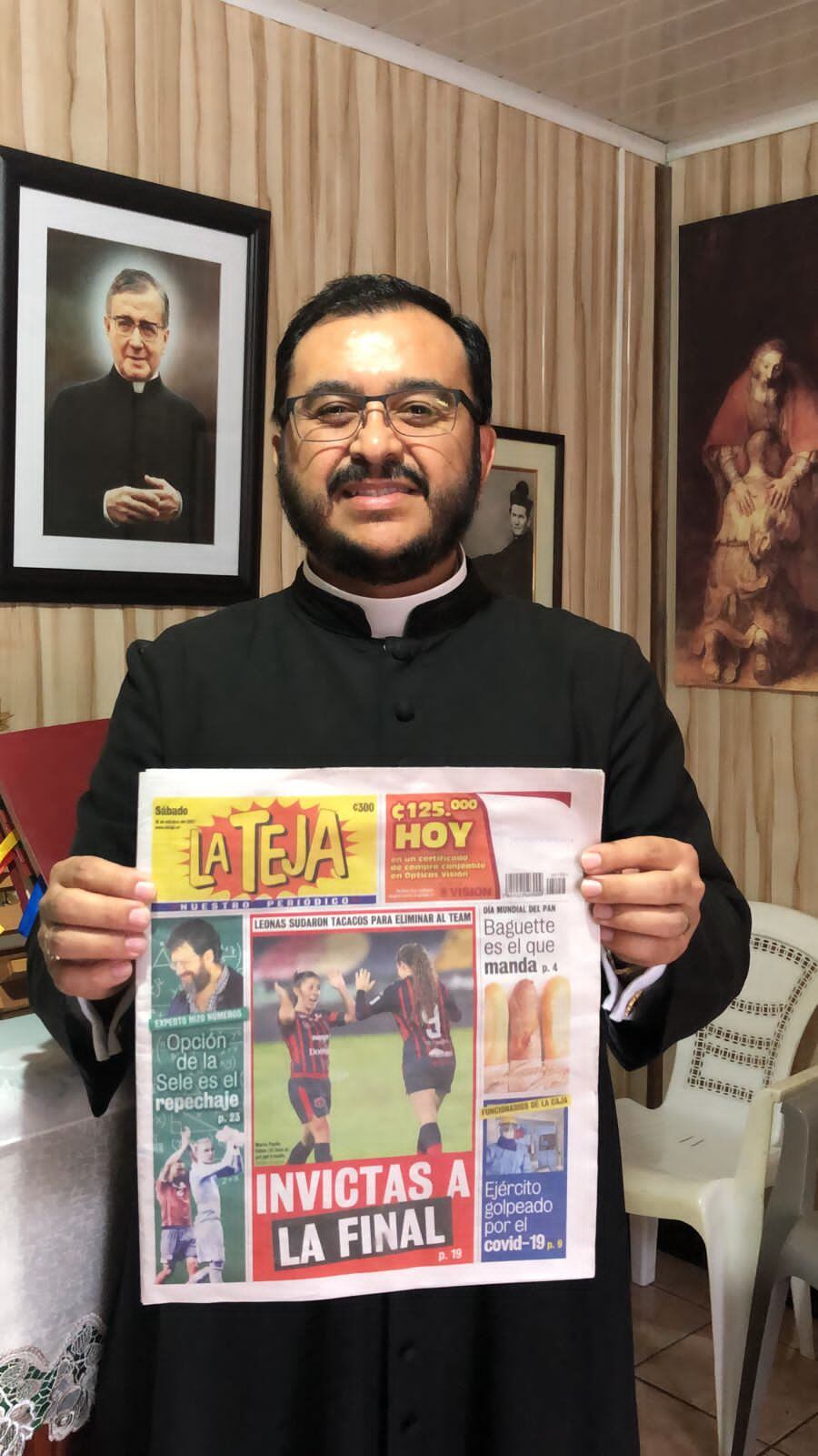 Eduardo Quirós Carvajal se ganó 125 mil colones canjeables en Ópticas Visión el pasado domingo 17 de octubre con nuestro código de la suerte