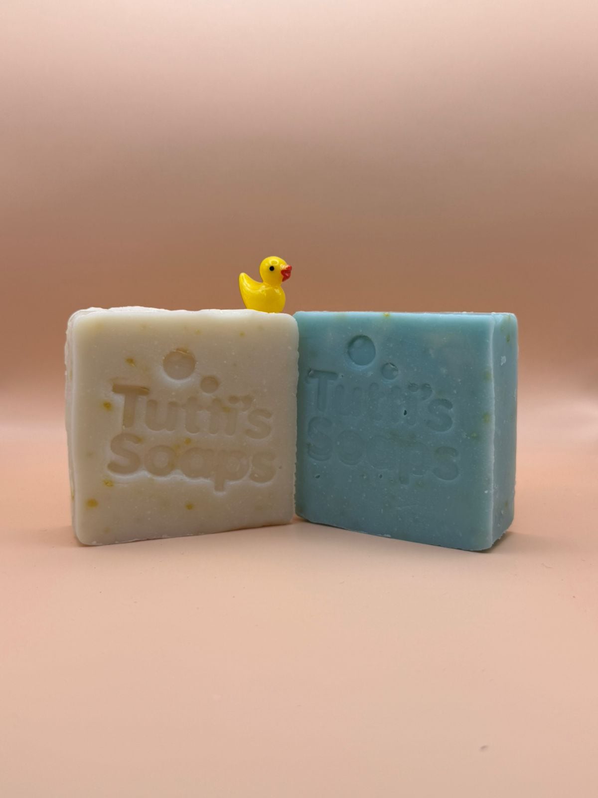 A sus 11 años, Luciana Rodríguez Barrantes no solo está en sexto grado, también ya sabe lo que es emprender, vender y soñar en grande con su negocito de jabones artesanales 100% naturales Tutti's Soaps