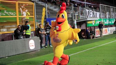 Gollito evita filazos de los rivales y lanza promesa para la Carrera de Botargas en el Saprissa