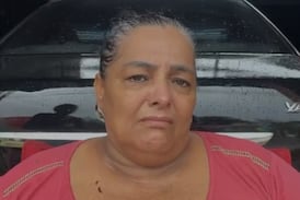 “Nos vamos a ahogar”: el dramático video de una madre y su hija atrapadas en las inundaciones en Liberia