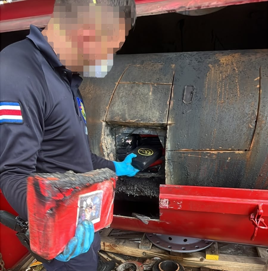 La droga estaba escondida en el cilindro. Foto: MSP