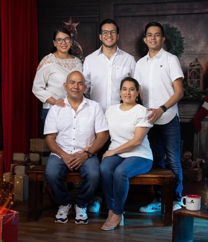 Locutor Joseph Calderón, de radio Bésame y Zeta F.M.