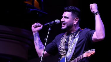 Cantante costarricense lo perdió todo en Países Bajos víctima de un increíble robo