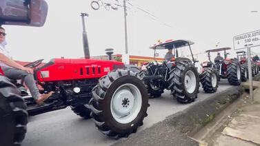 (Videos) Así se alistan los fieles para la pasada de la Negrita a la catedral de Cartago