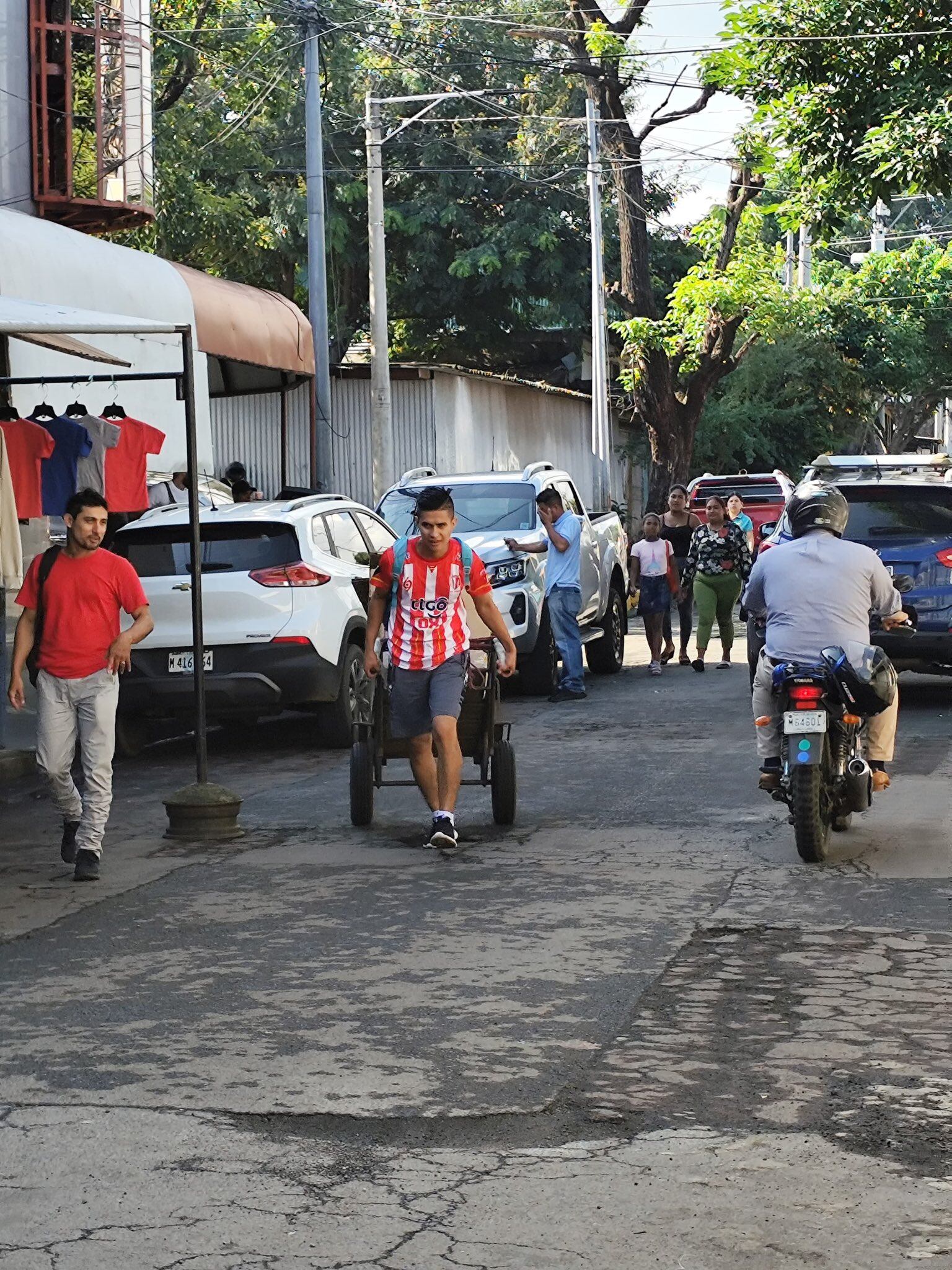 Los aficionados andan trabajando con la chema del Real Estelí bien puesta.