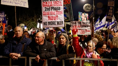 Familiares de rehenes israelíes en Gaza se manifiestan por los 500 días de cautiverio